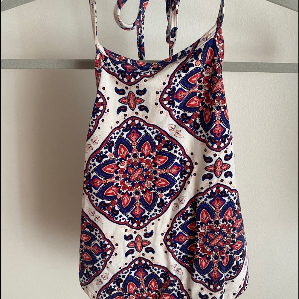 Halter crop